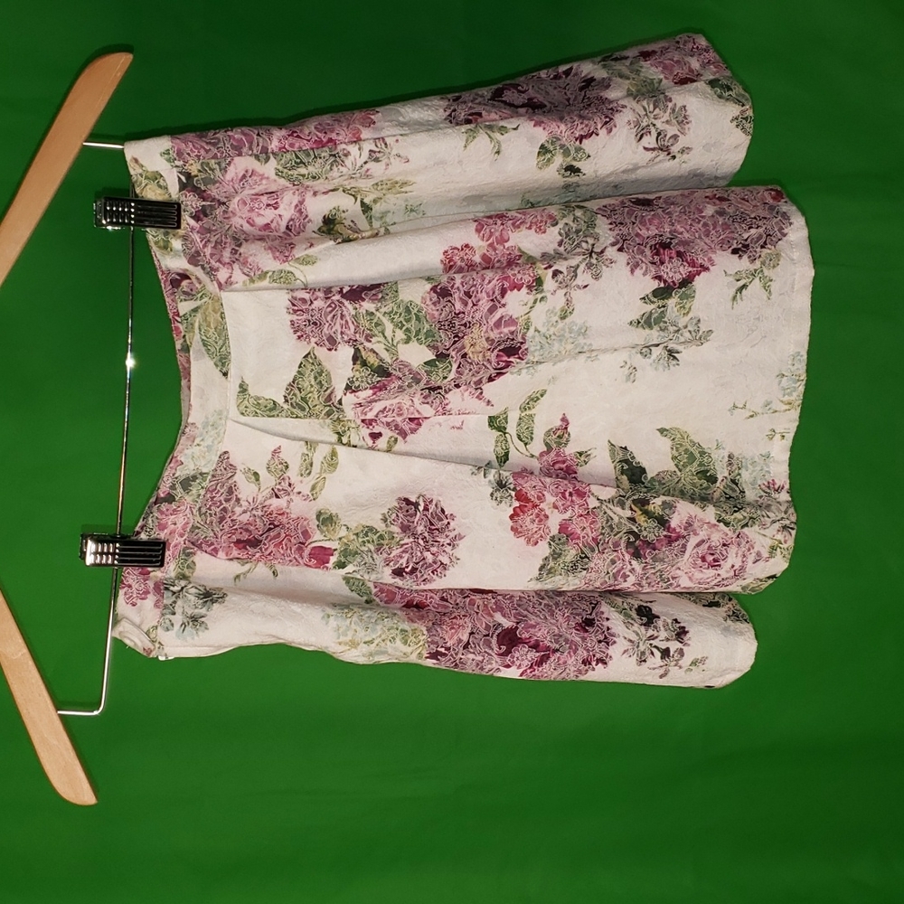 Girls Pleated skirt - Picture 3 of 4